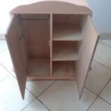 Painted wooden stern cabinet