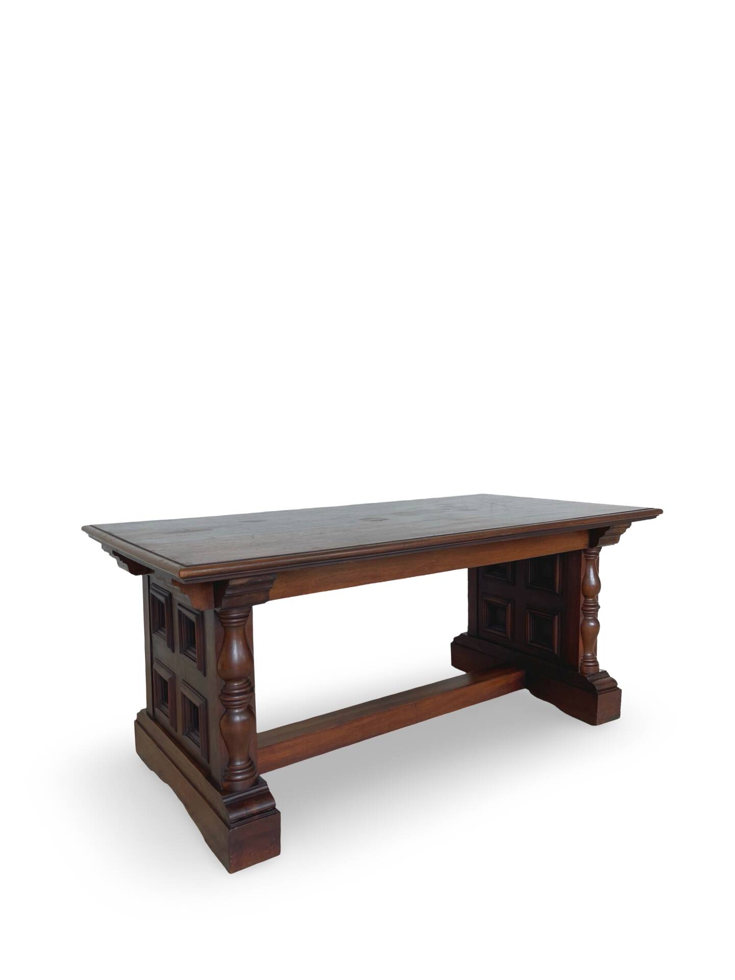 La table à manger extensible de haute qualité de style Renaissance italienne,