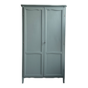 Armoire vintage vert de gris (rénovée)