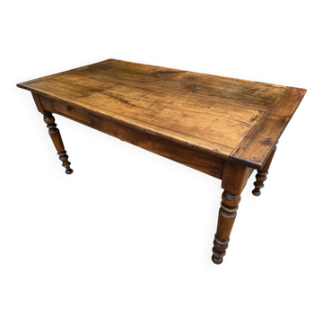 Table de ferme Louis Philippe en noyer 19’s