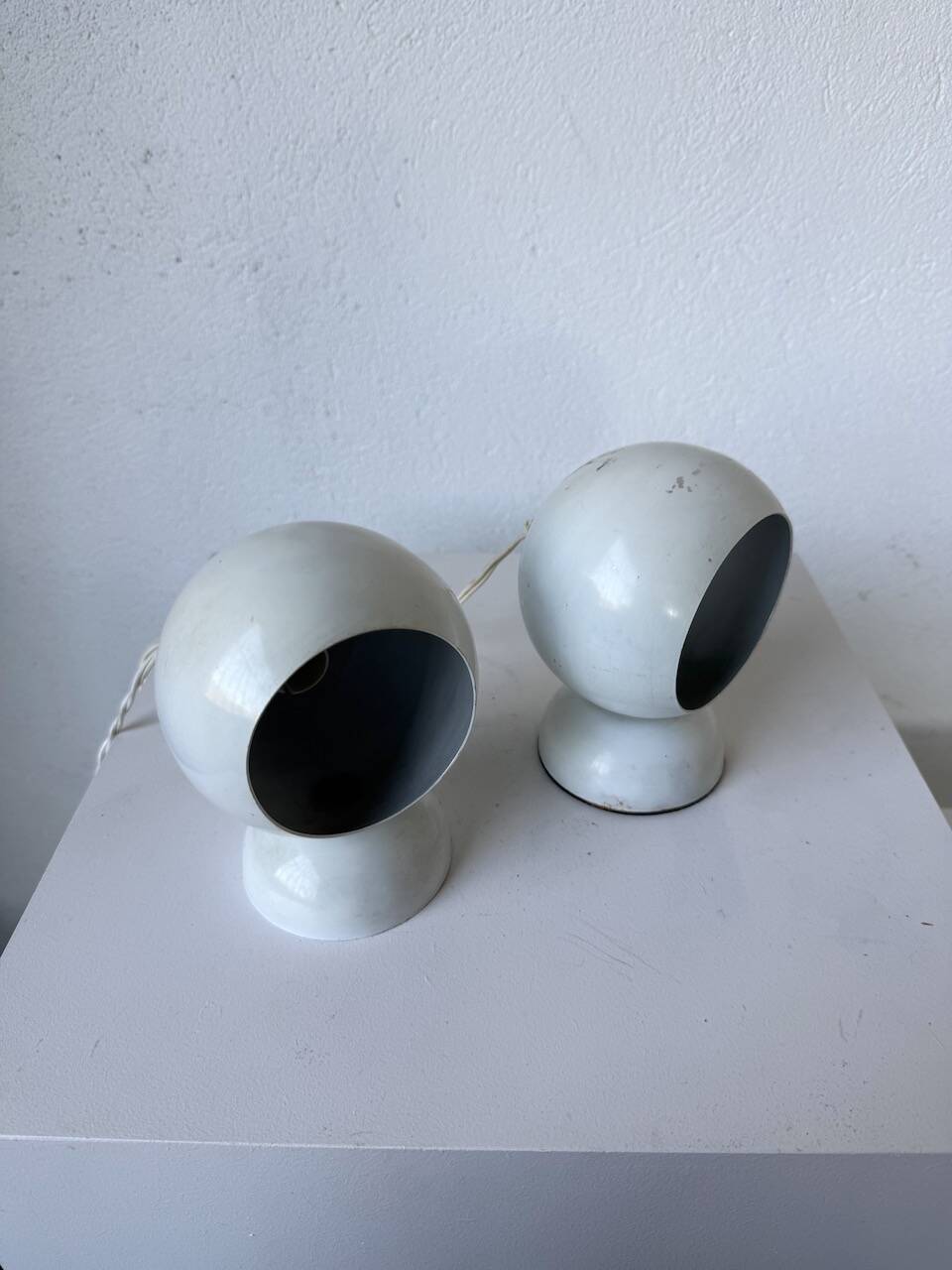Paire de lampes « eyeball » années 80
