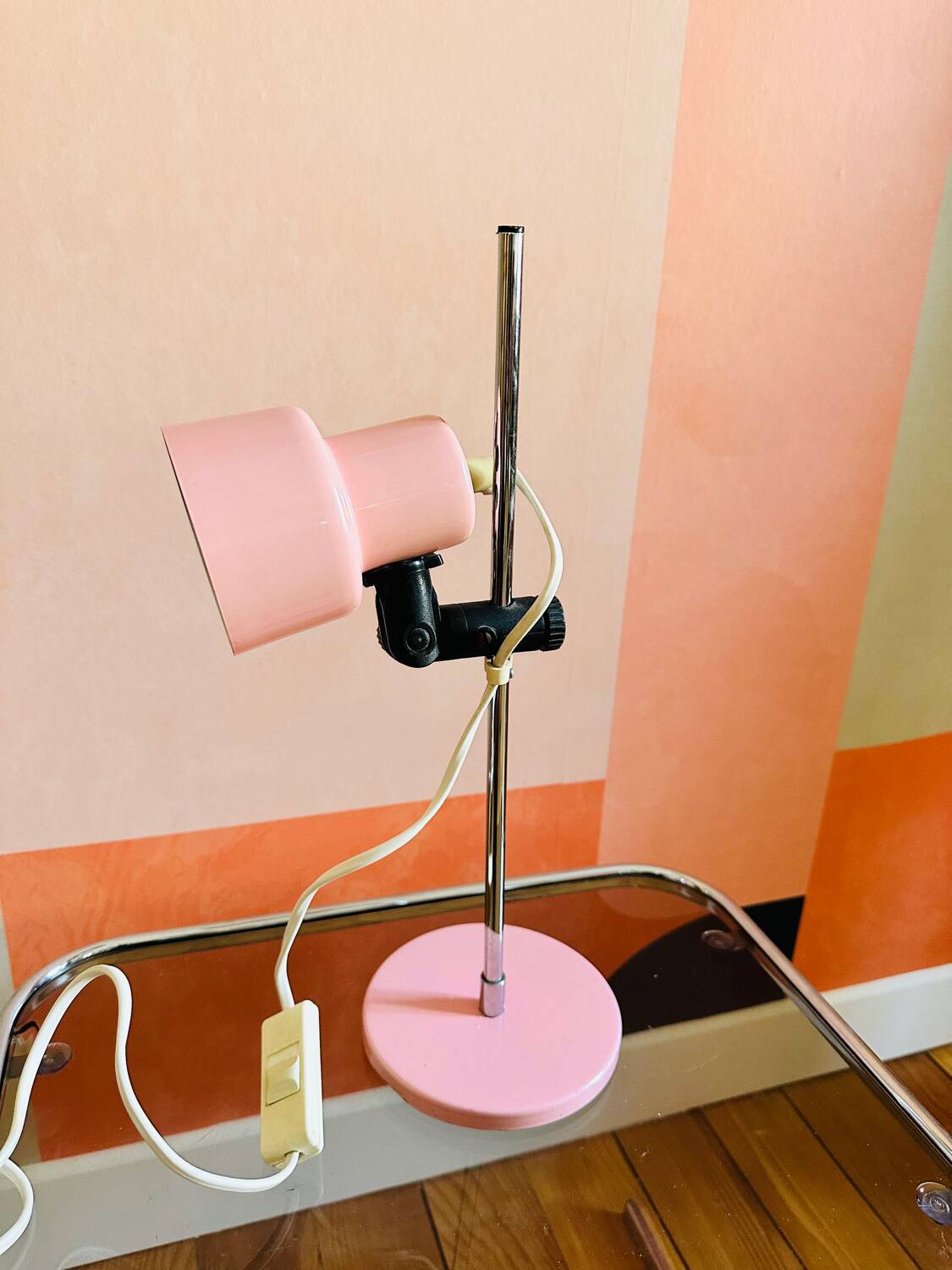 Vintage 70' pink lamp