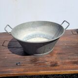 Zinc basin 37cms in diameter