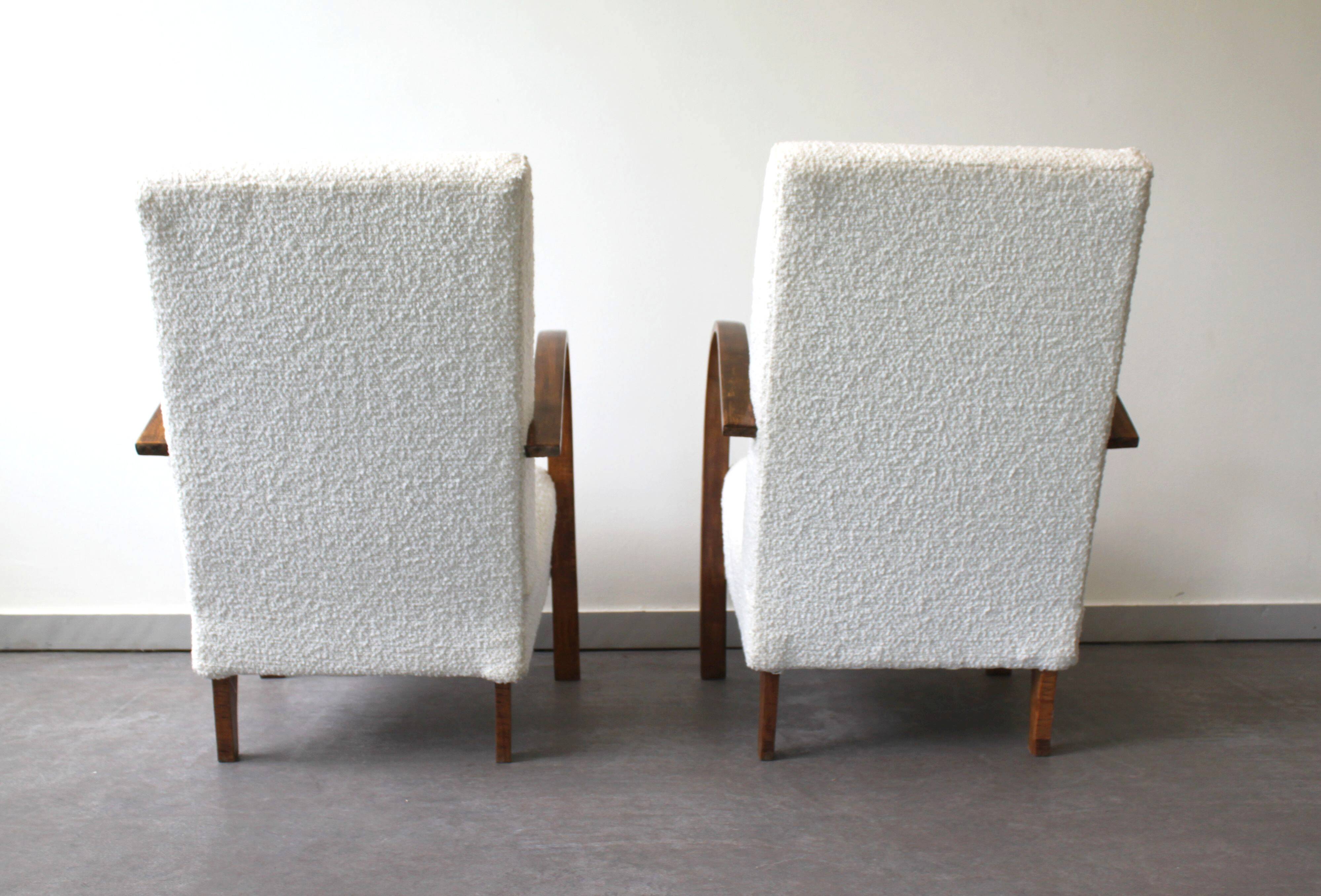 Pair of armchairs by Jindřich Halabala, circa 1930, Czechoslovakia.