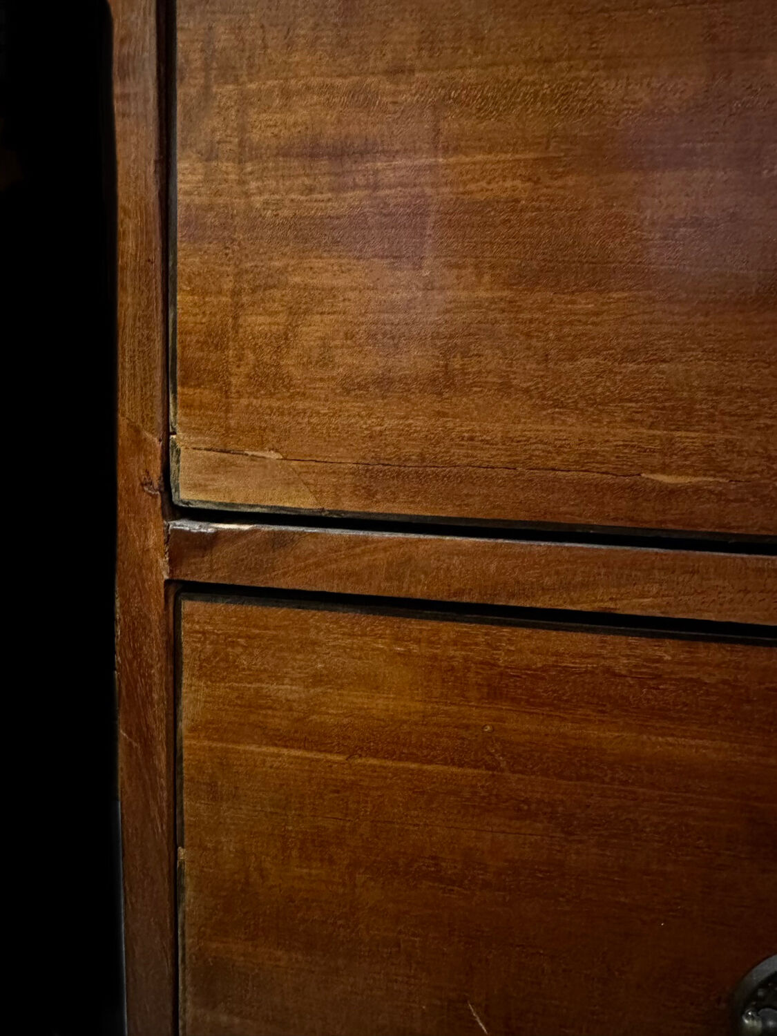George III English Commode in Mahogany and Burl, Stretcher Feet – 19th Century