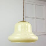Suspension mid-century en laiton jaune et verre, italie