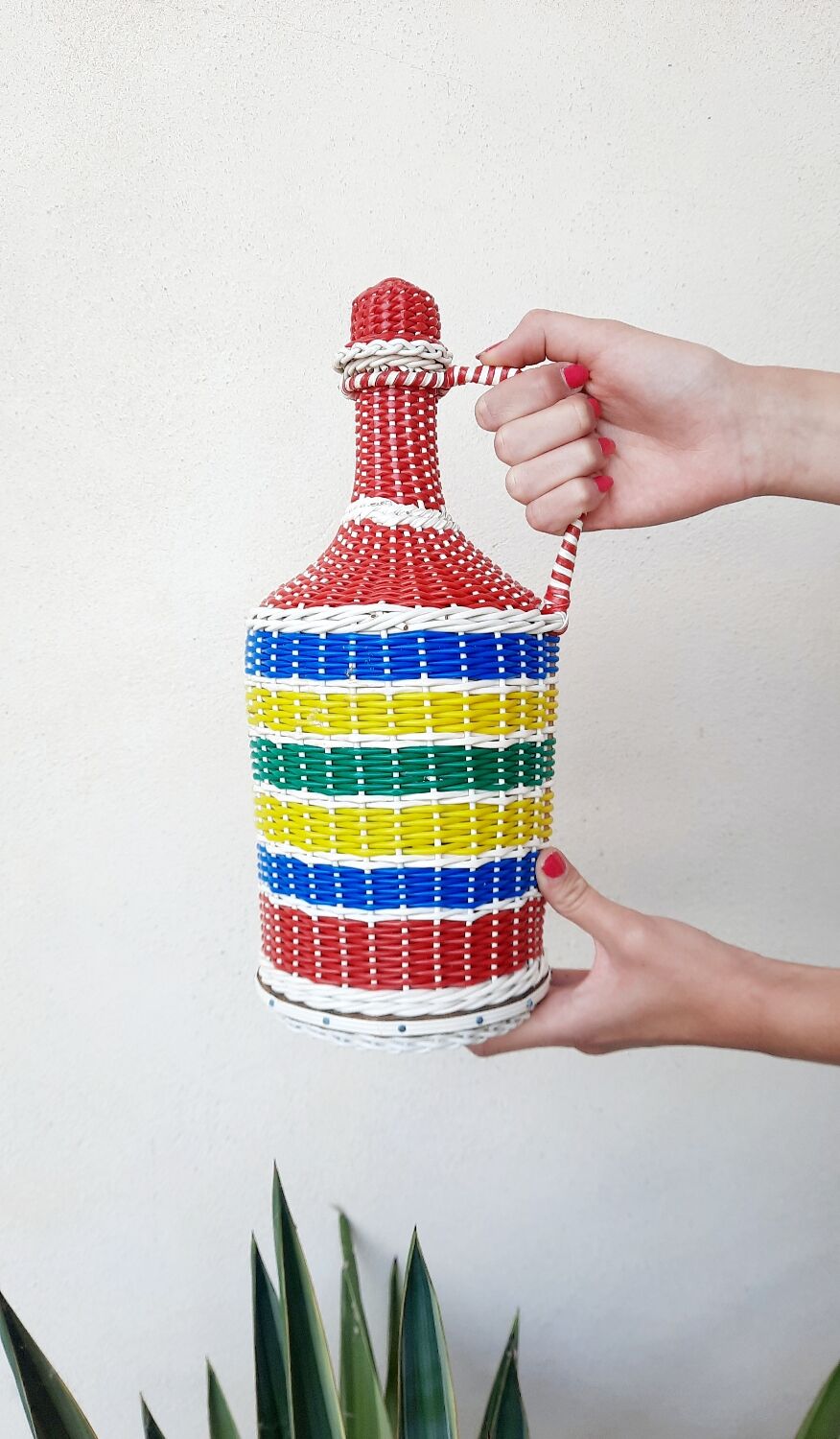 Bottle scoubidou