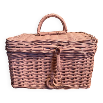 Wicker basket
