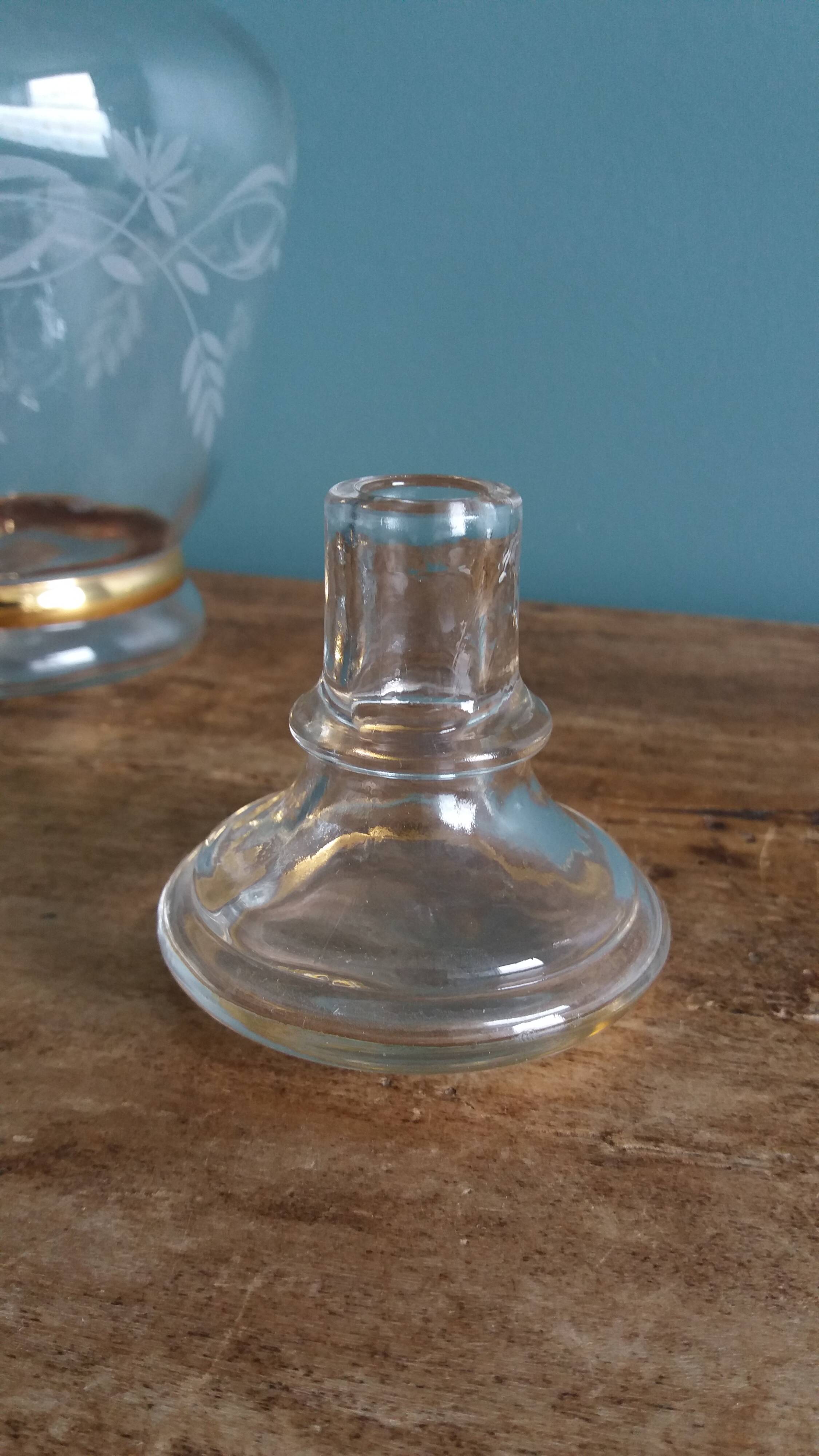 Carafe à liqueur avec bouchon, décor fleurs et dorures