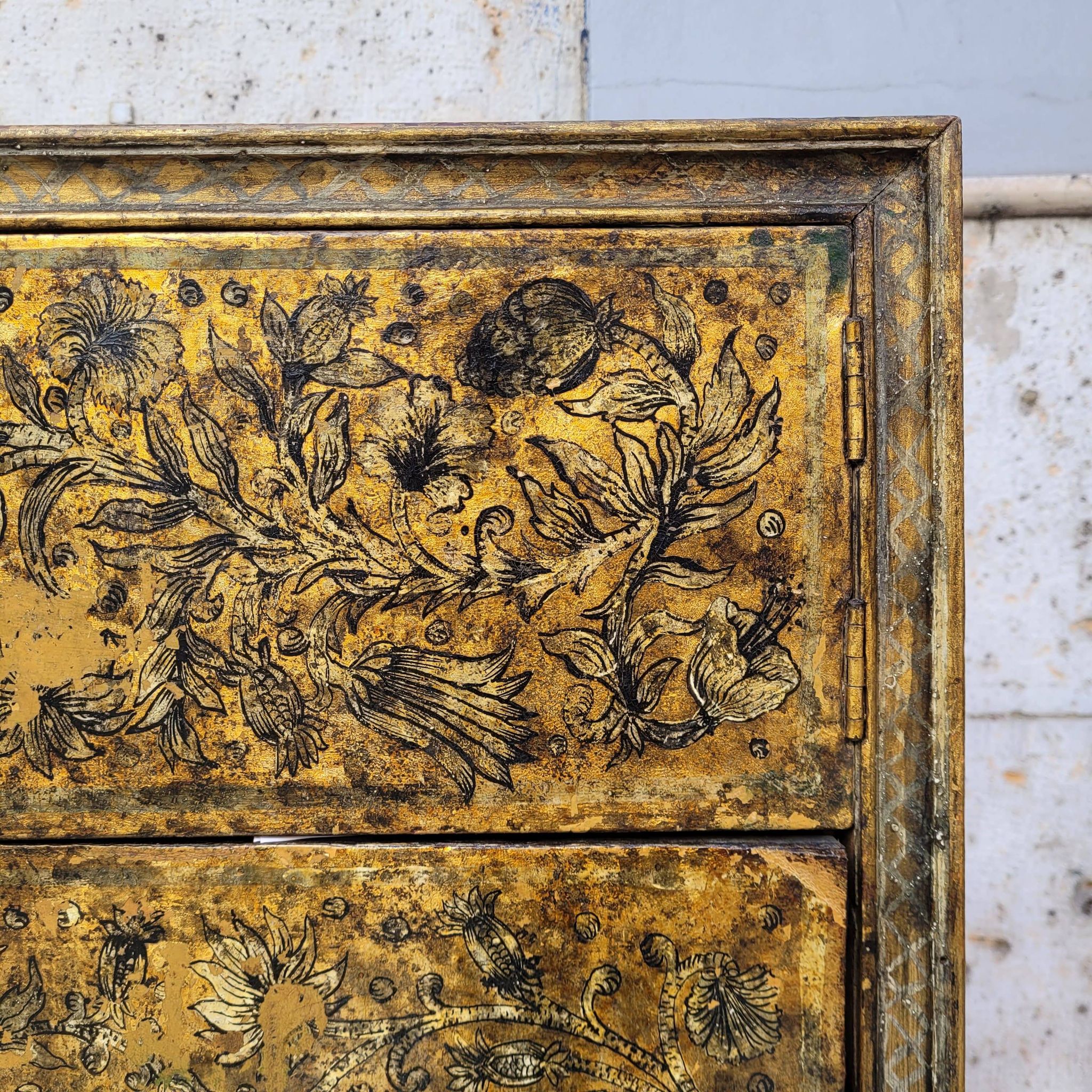 Cabinet of gilded and silvered leather, Art Nouveau, circa 1920 – Spain