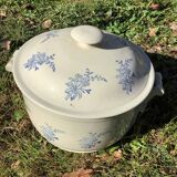 Blue patterned soup tureen