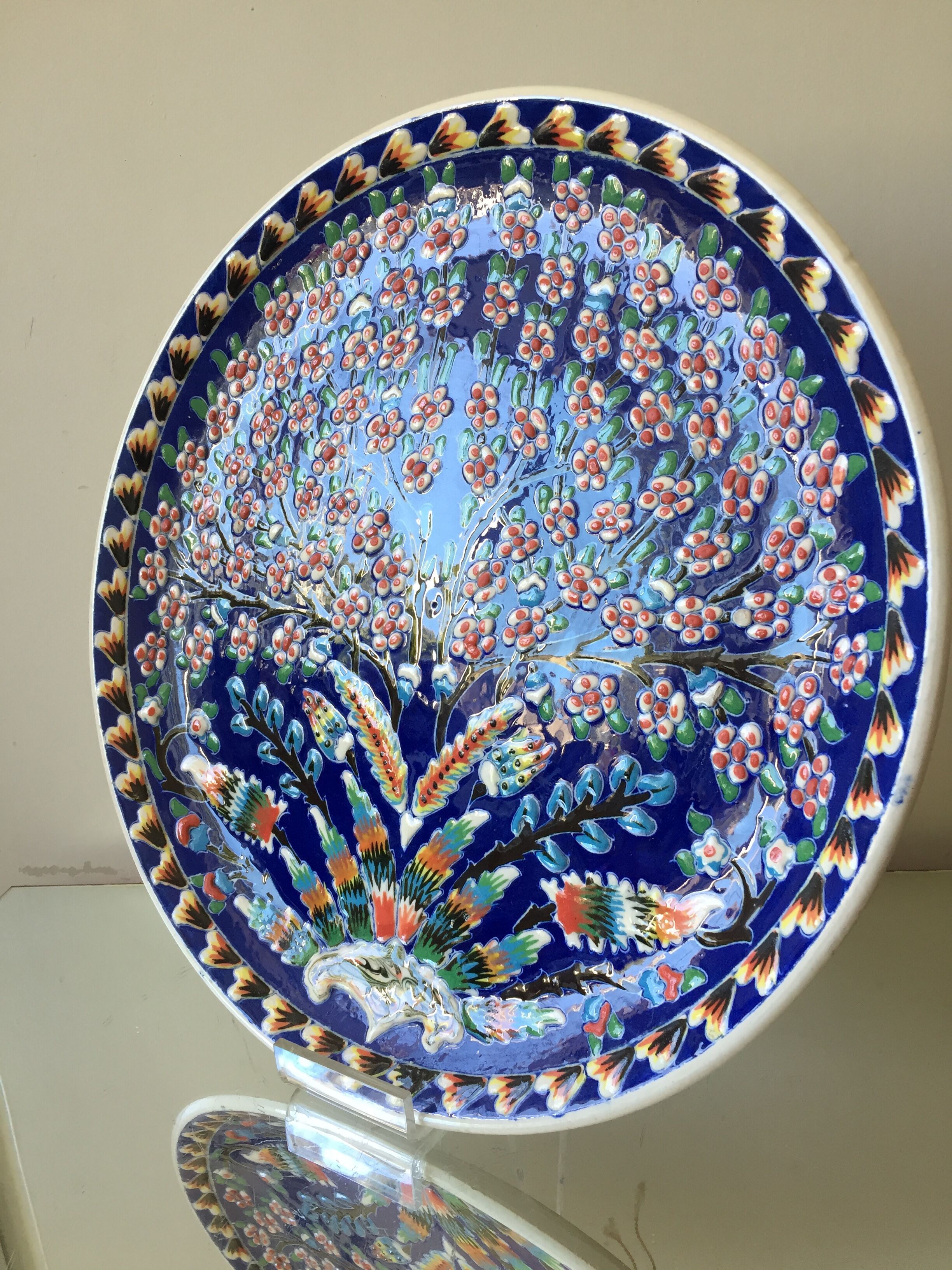 Kutahya porcelain plate with Iznik ottoman motifs