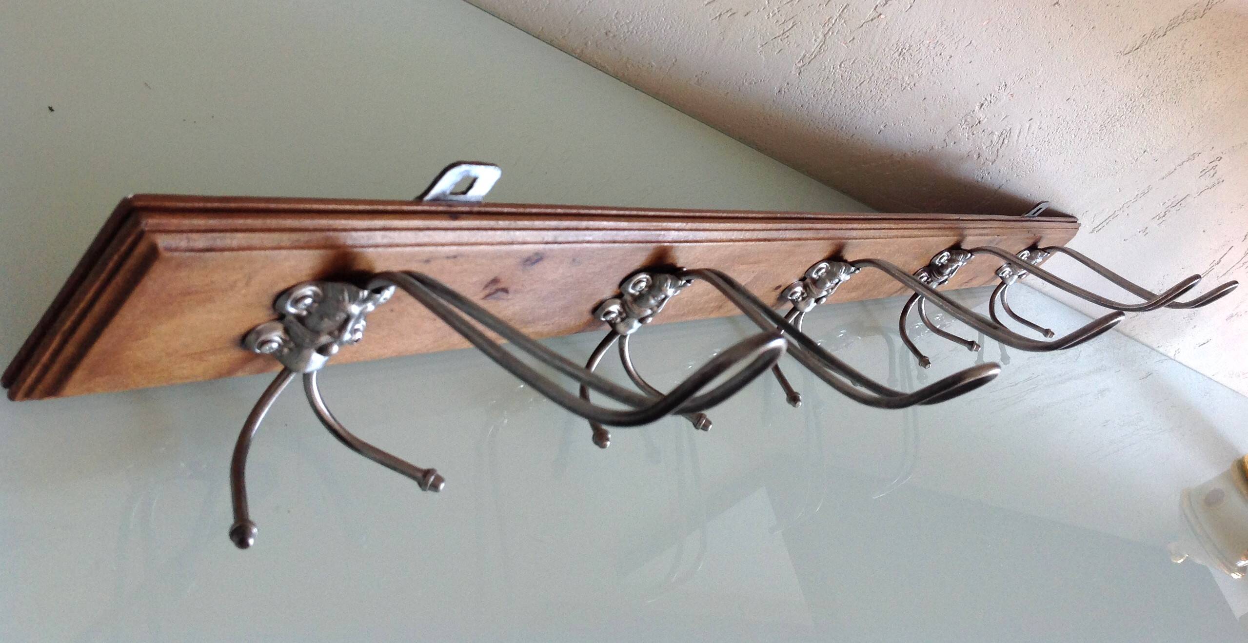 Vintage five-headed wooden coat rack from the 30s/40s