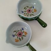 Duo of flowery caquelons