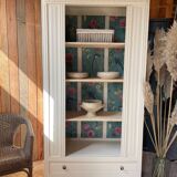 Storage cabinet
