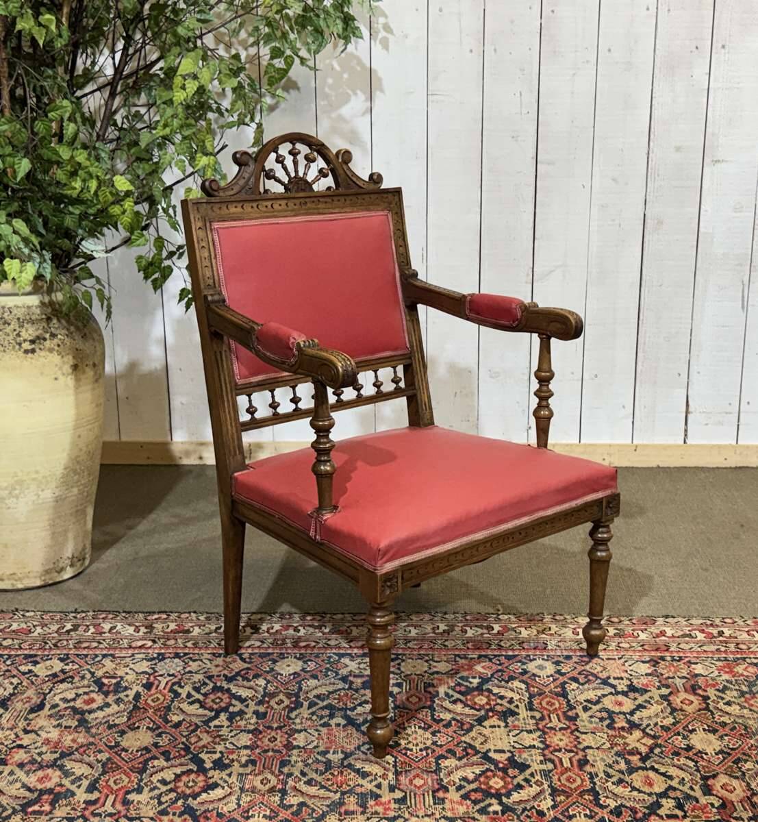 Breton armchair and its footrest from the 1930s.