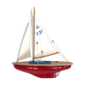 Maquette flottante de voilier