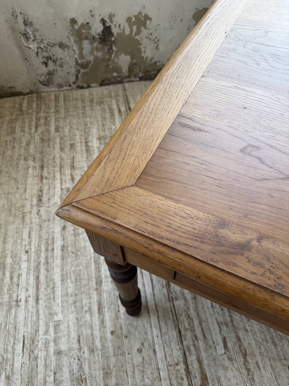 Grande table de ferme XL chêne « carrée » conférence 1950