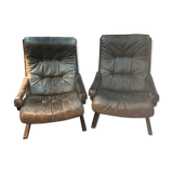 2 leather armchairs