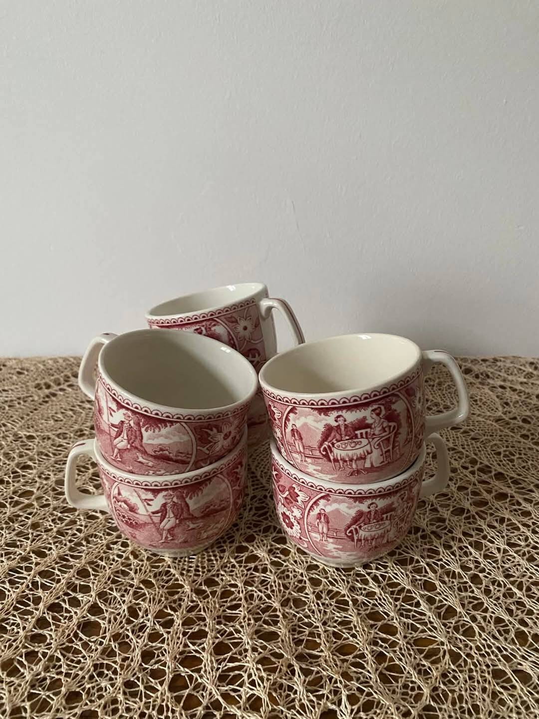 6 porcelain cups stamped BOCH Belgium