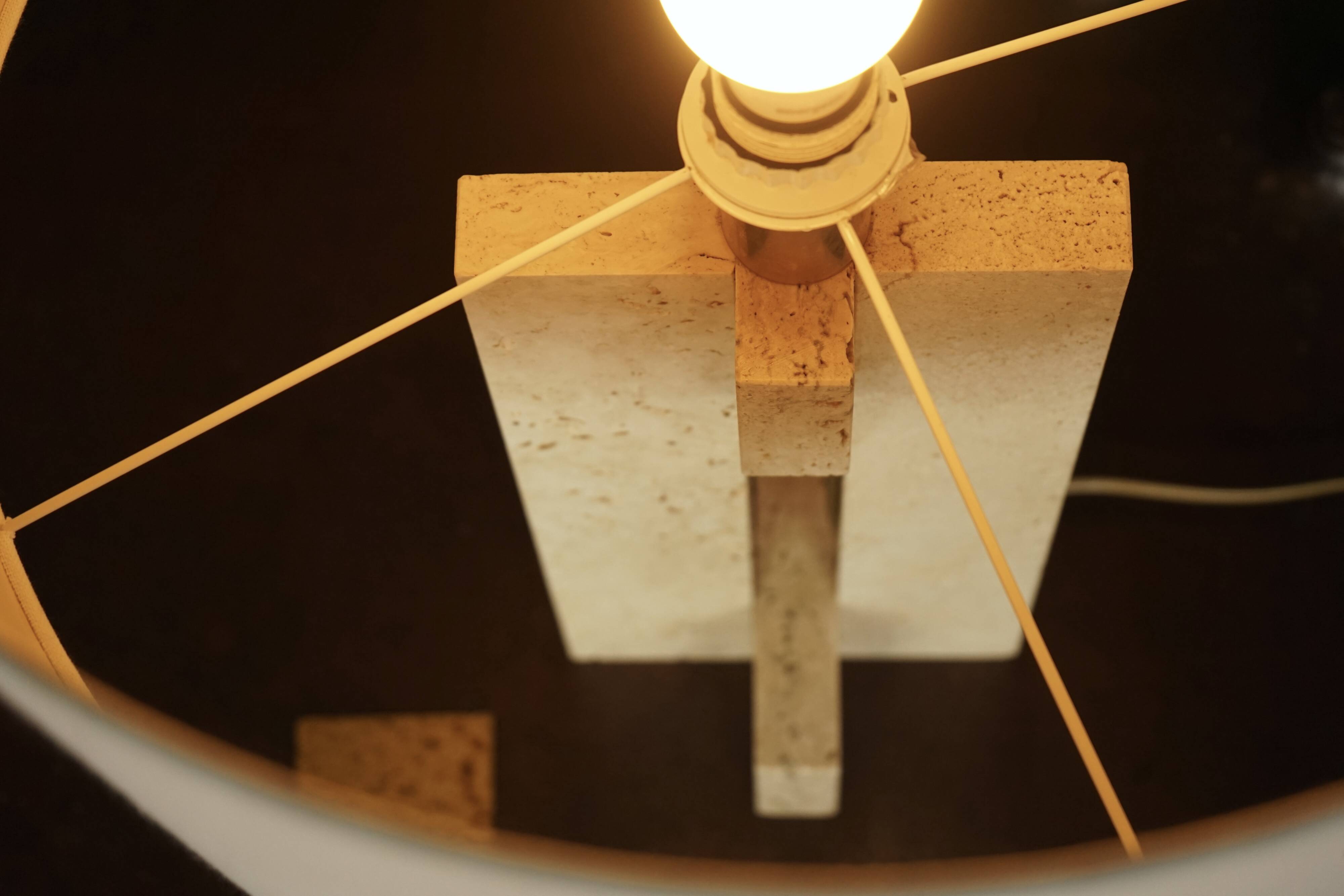 Mid-century table lamp in travertine, Italy, 1970s