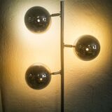 Lamppost "eye ball" foot tulip