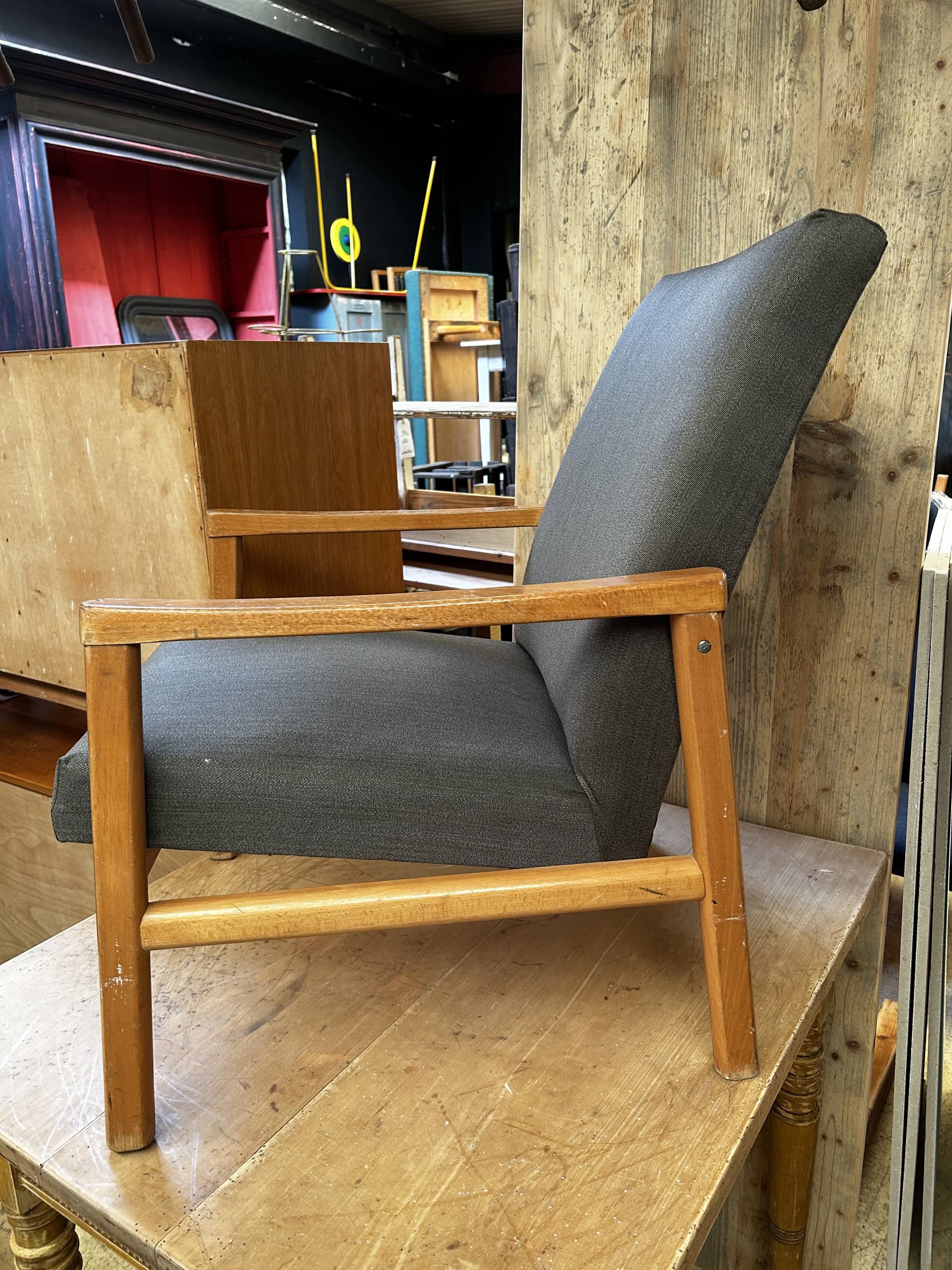 Paire de fauteuils vintage