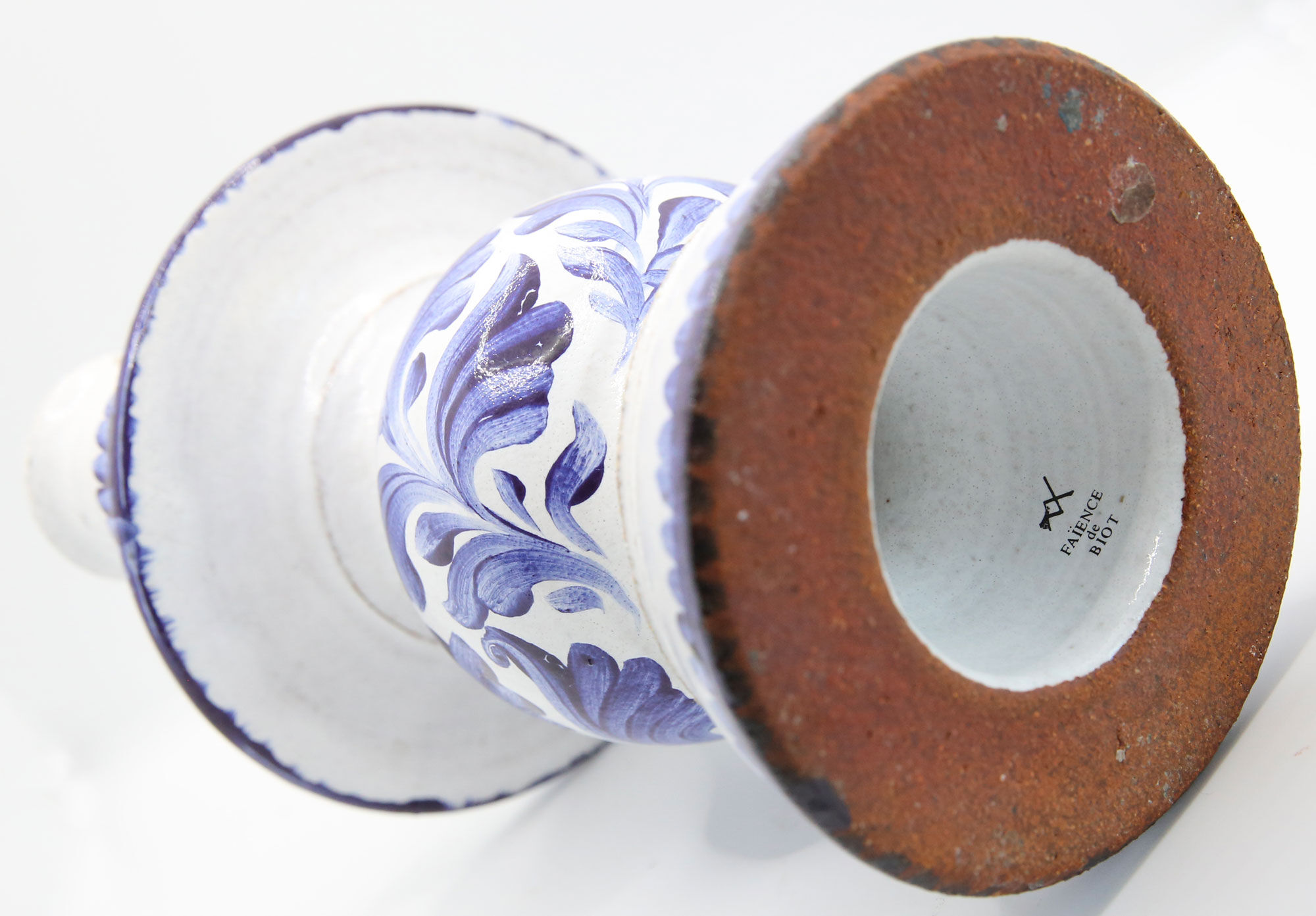 Triple candle holder in Biot earthenware with blue flower patterns