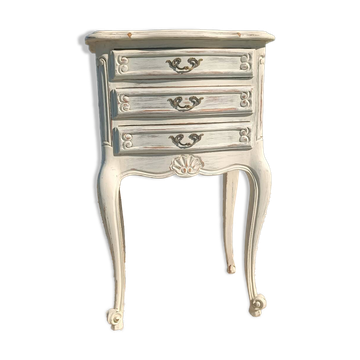 Chevet style Louis XV patiné