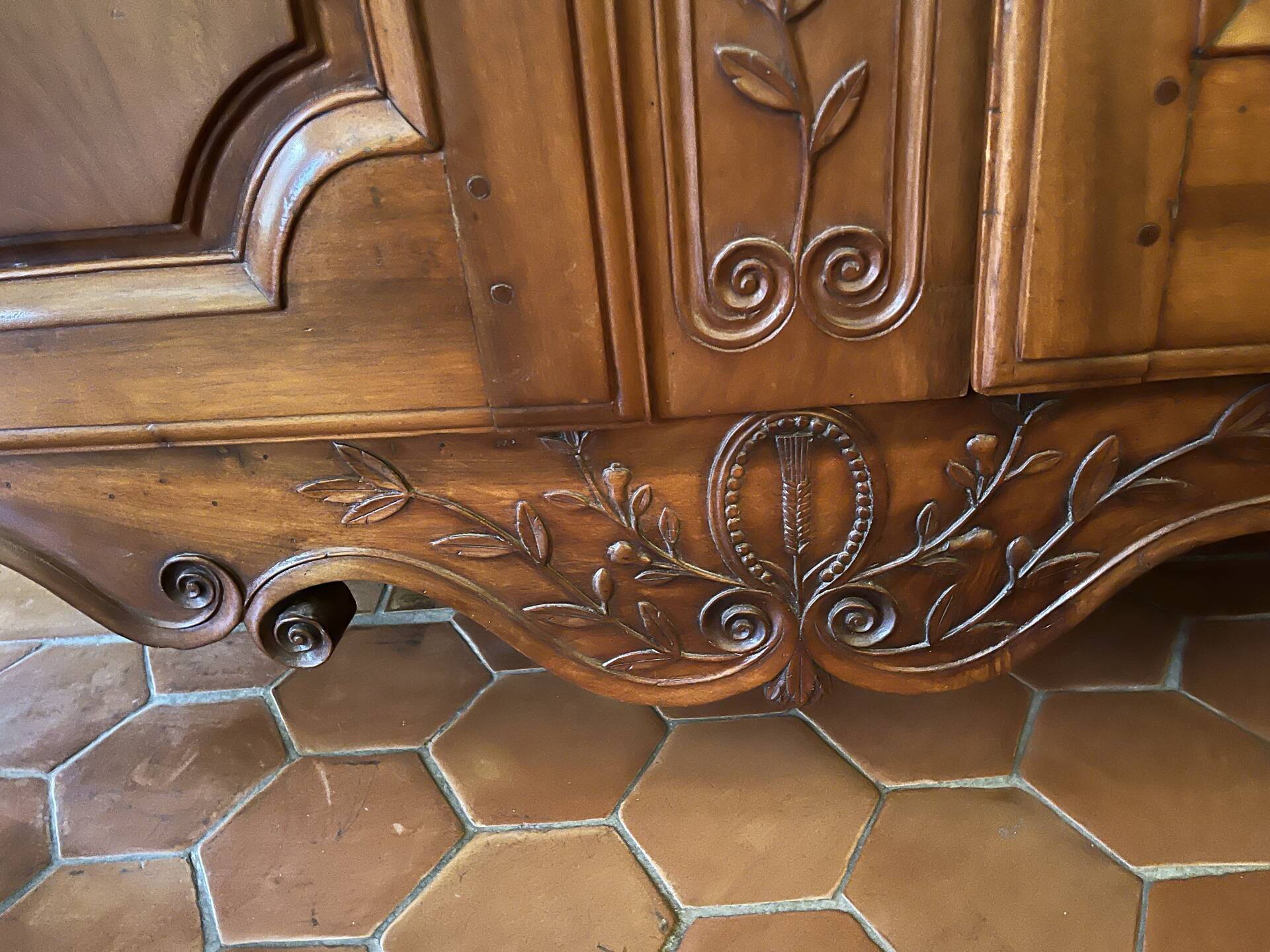 Wedding wardrobe, Provençal in solid walnut
