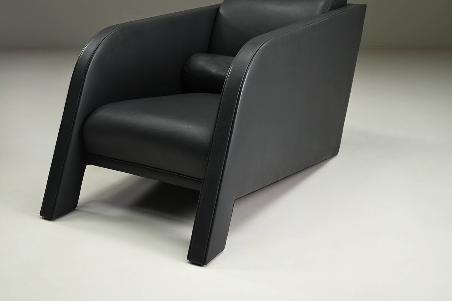Rare set of two Ypsilon lounge chairs by Ulf Moritz, 1980s The Netherlands.