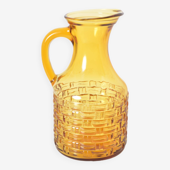amber glass carafe
