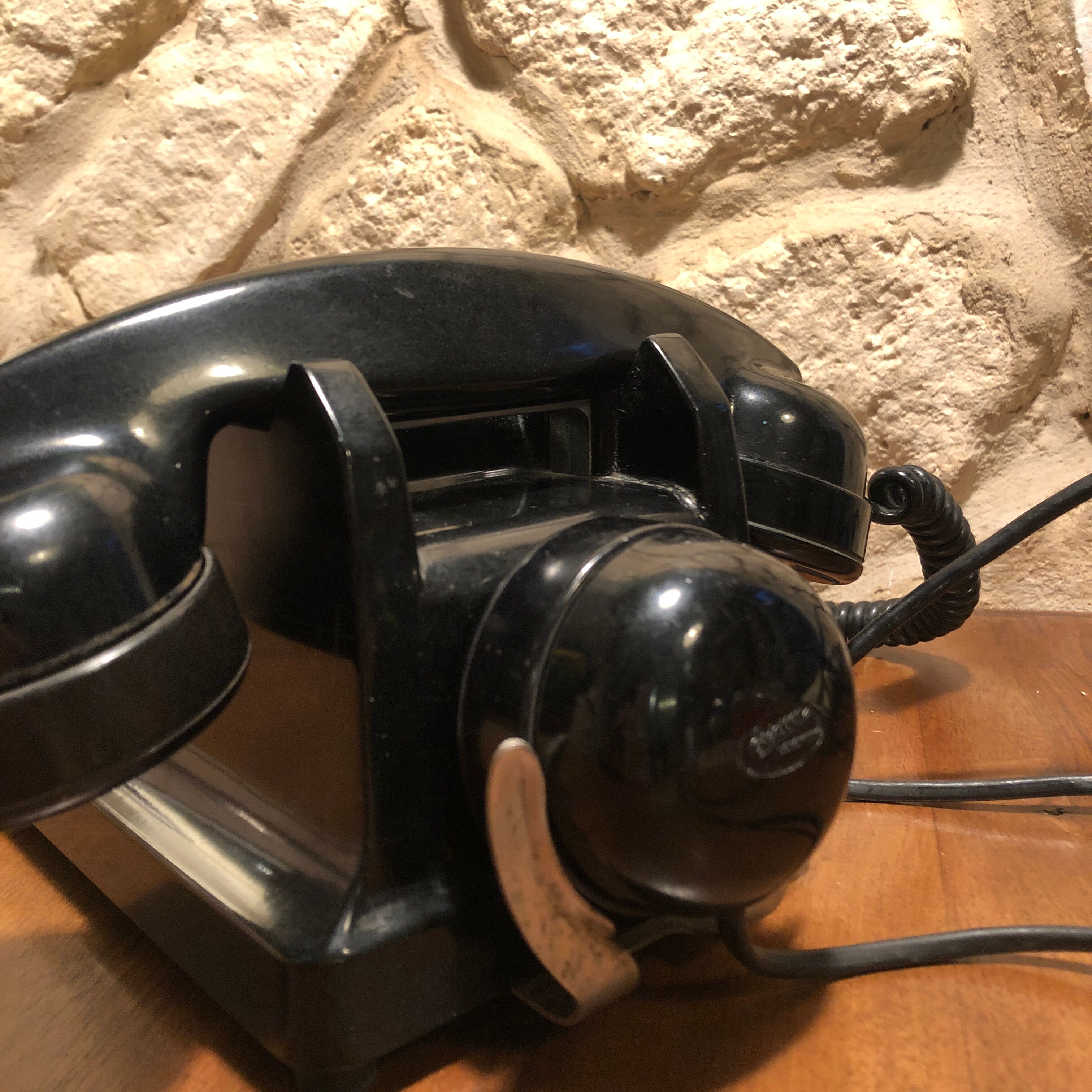 Bakelite phone