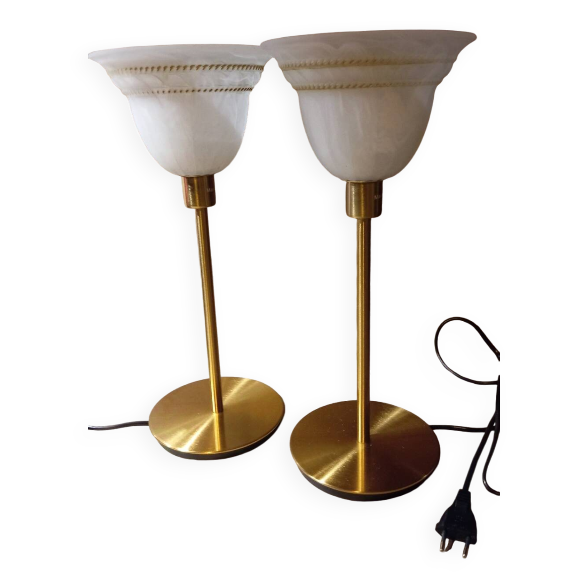 Duo lampes de chevet rétro chic métal doré, globes blancs drappés