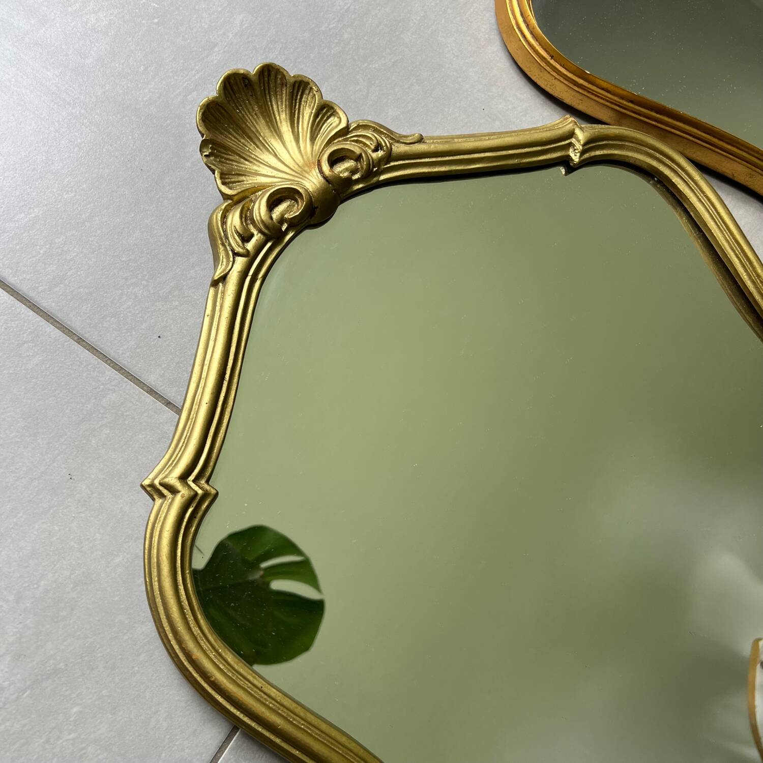 Miroir coquille doré