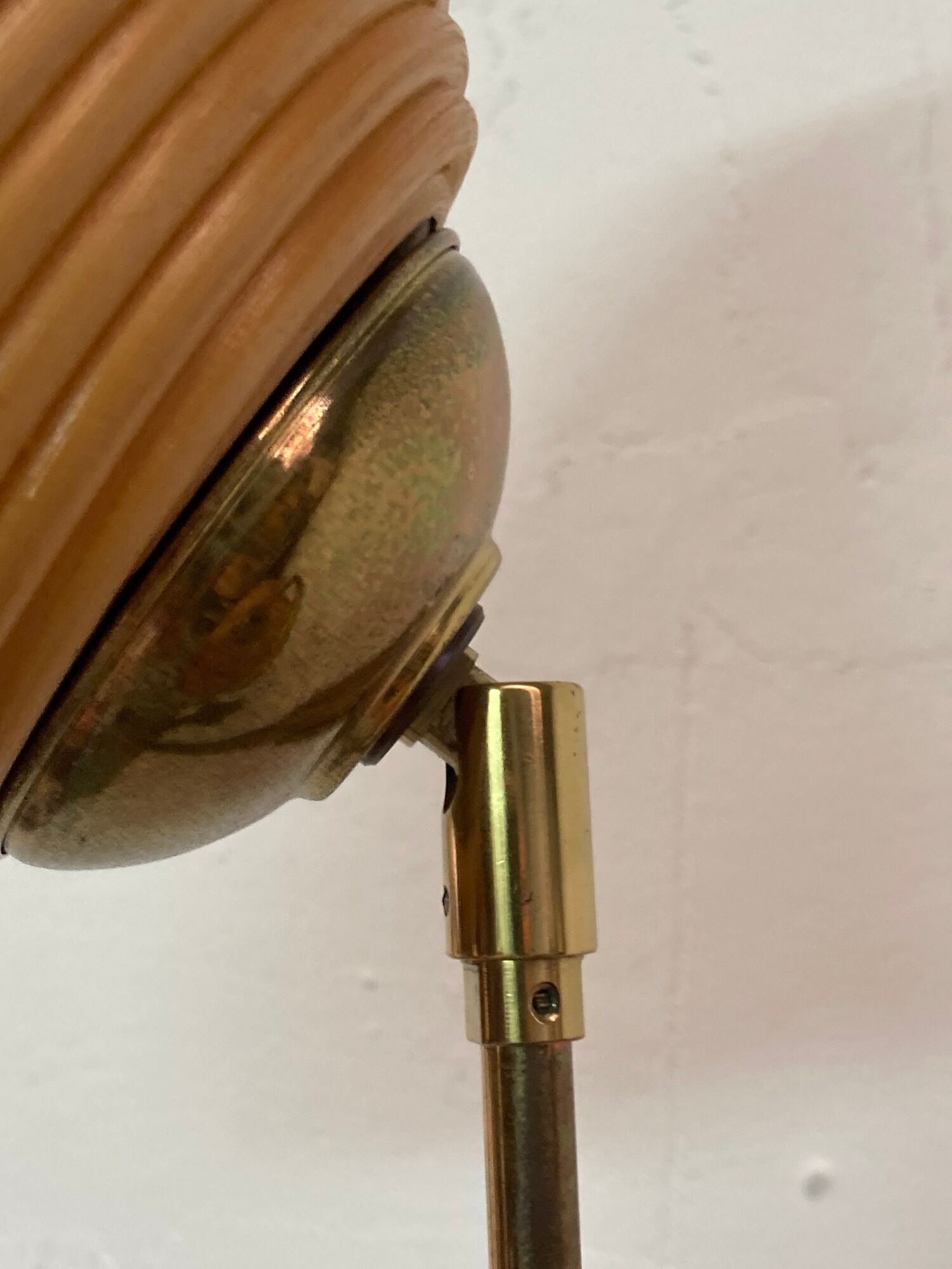 Bamboo rattan and brass pencil or split reed floor lamp, Italy 1980s