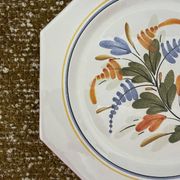 Assiette vintage octogonale peinte à la main