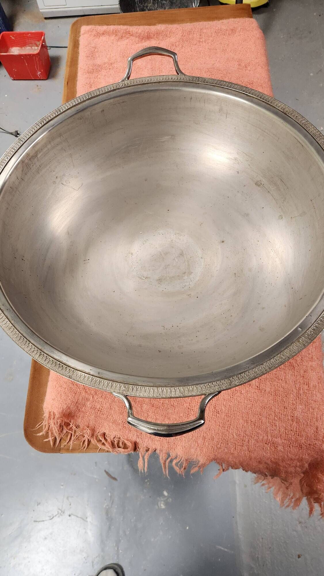 silver metal basin