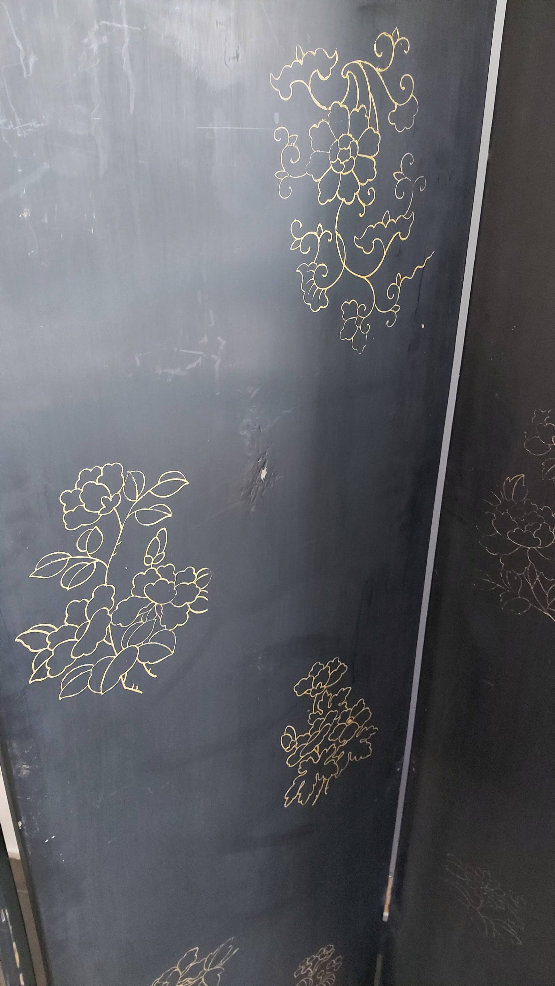 Chinese screen in black lacquer and marble stone