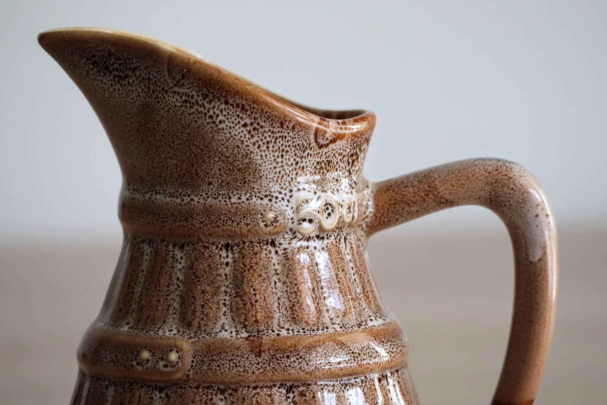 50cl glazed ceramic pitcher with beer barrel decoration
