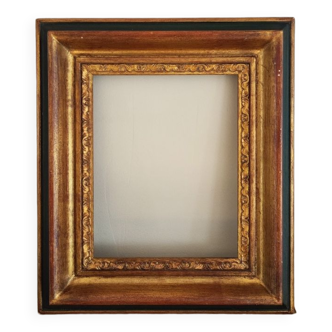 Golden wooden barbizon-style frame
