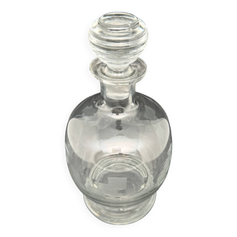 Carafe for strong alcohol with chiseled glass pattern – 1224d1
