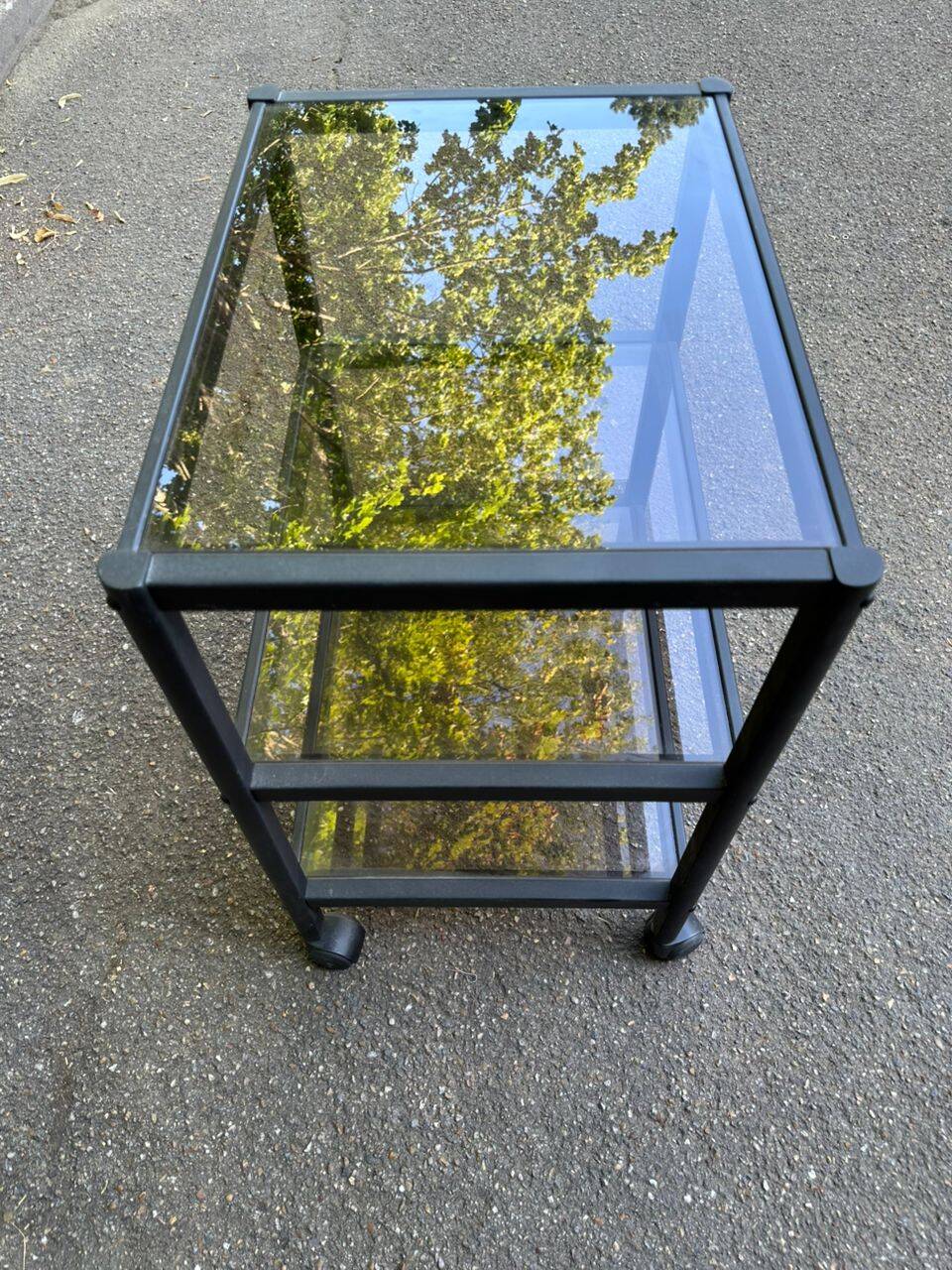 Bar roulant desserte vintage des années 90 métal et verre fumé