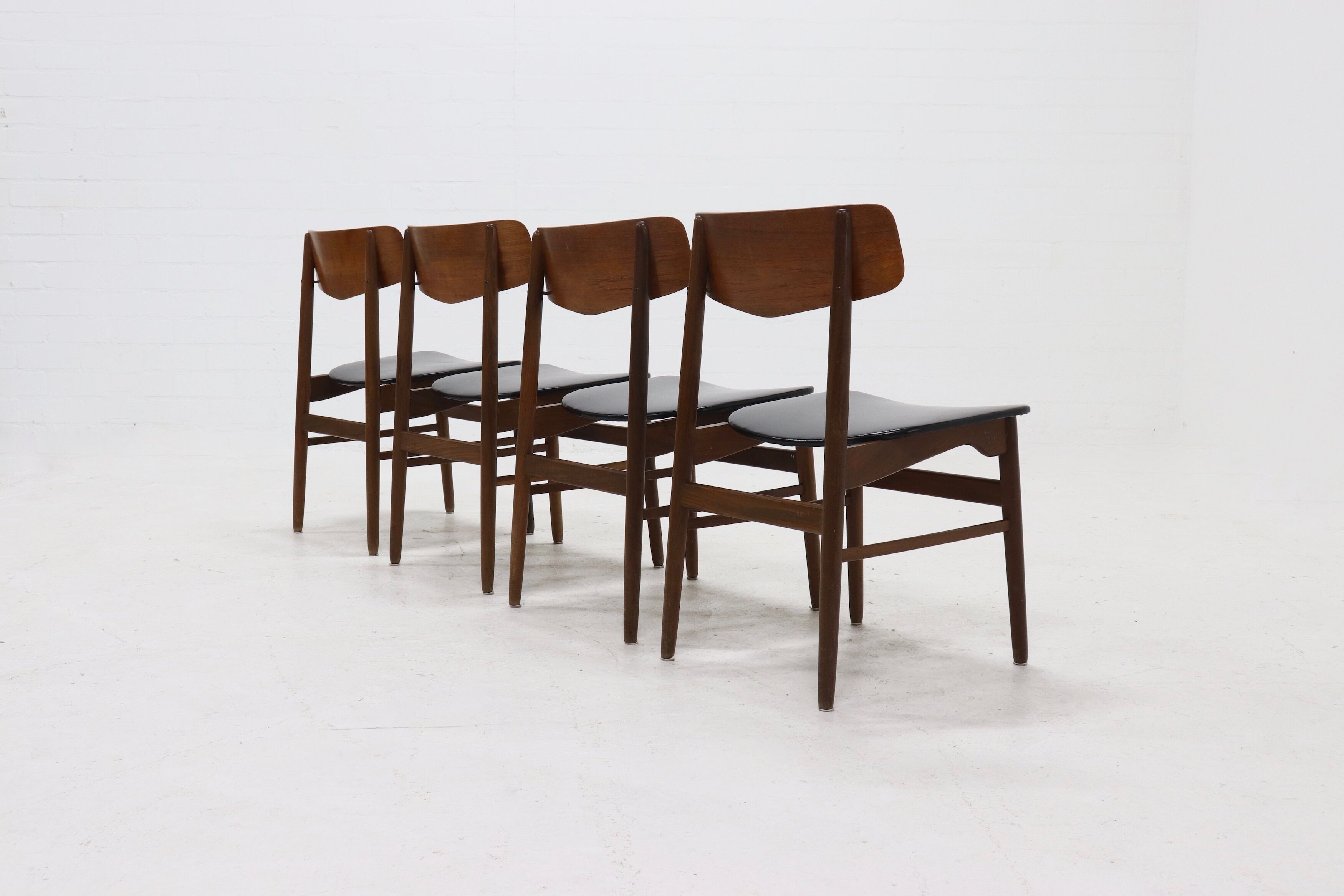 Set of 4 danish design teak and plywood dining chairs 1960s