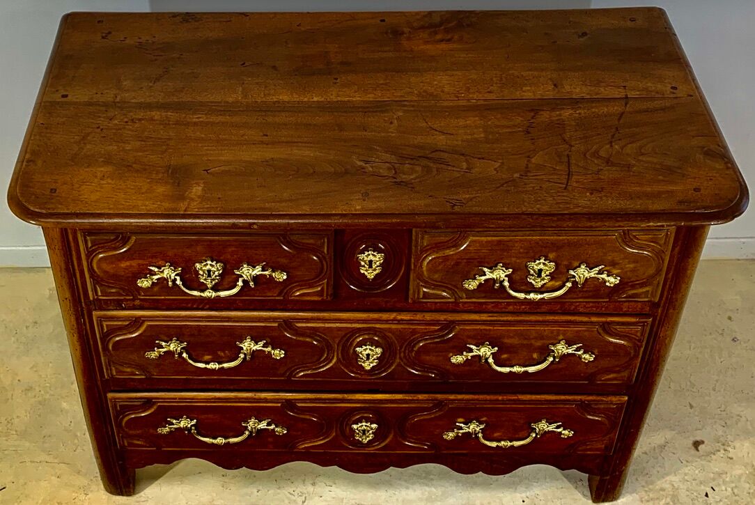 Commode louis XIV style