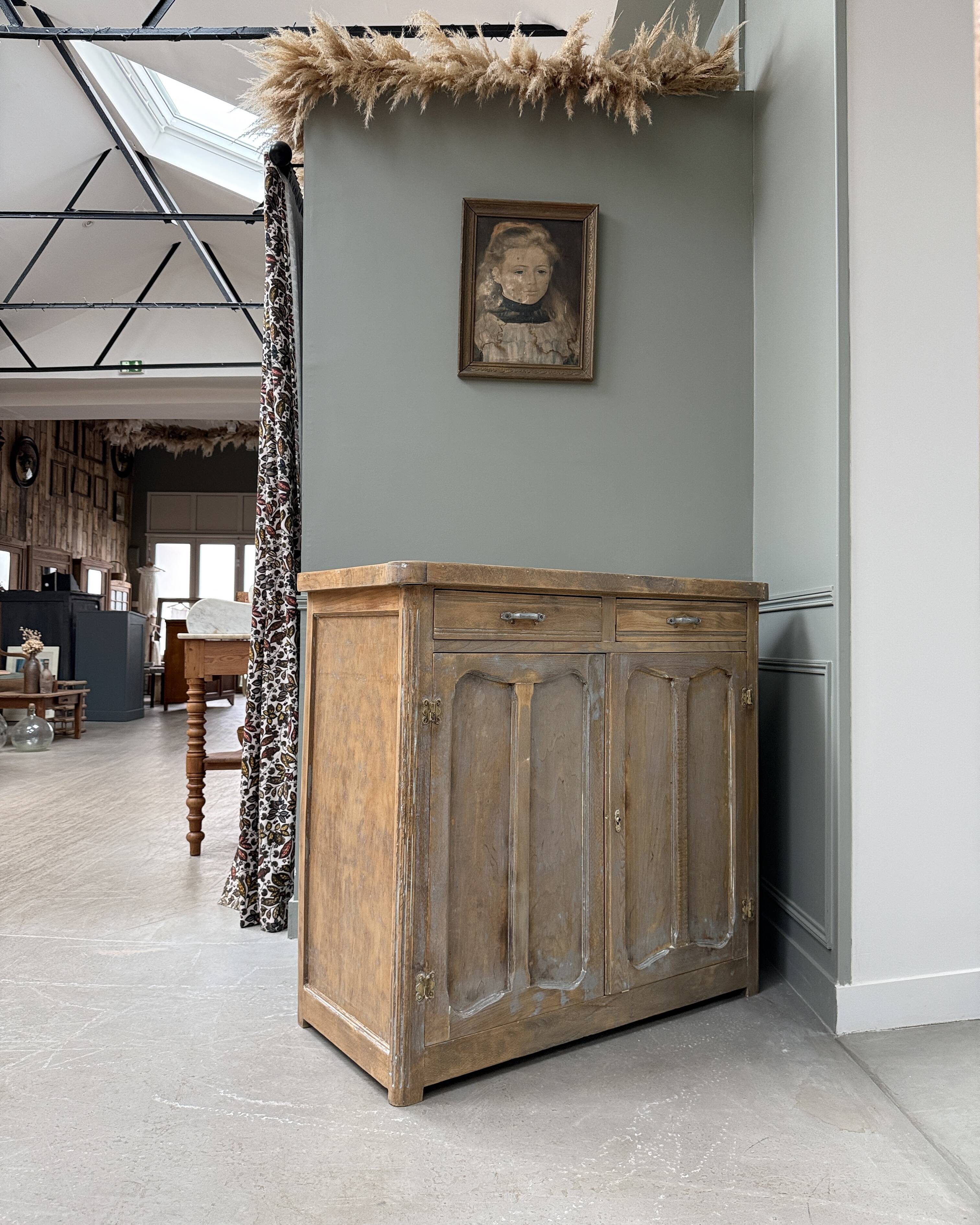 Patinated Parisian buffet (renovated)