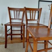 Set of 4 vintage bistro chairs in wood - brasserie style