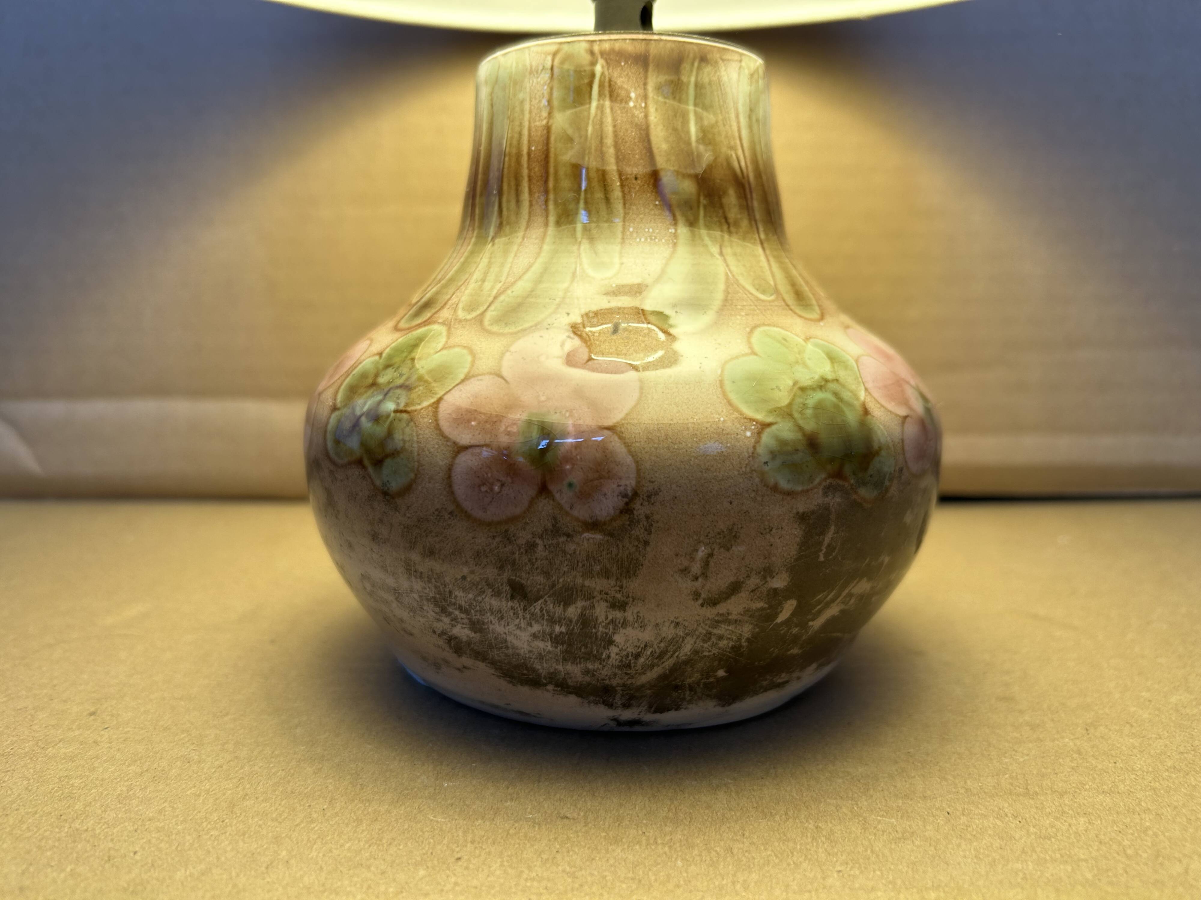 Lampe en céramique ancienne signée