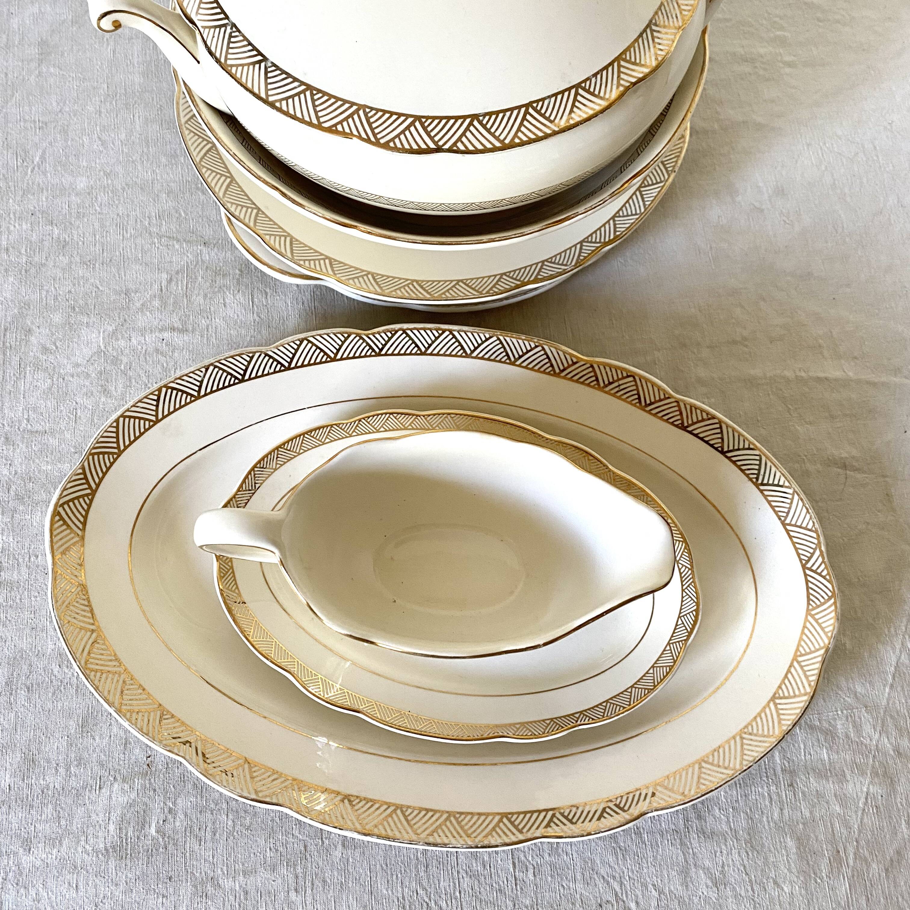 Villeroy and Boch 8-piece serving dish