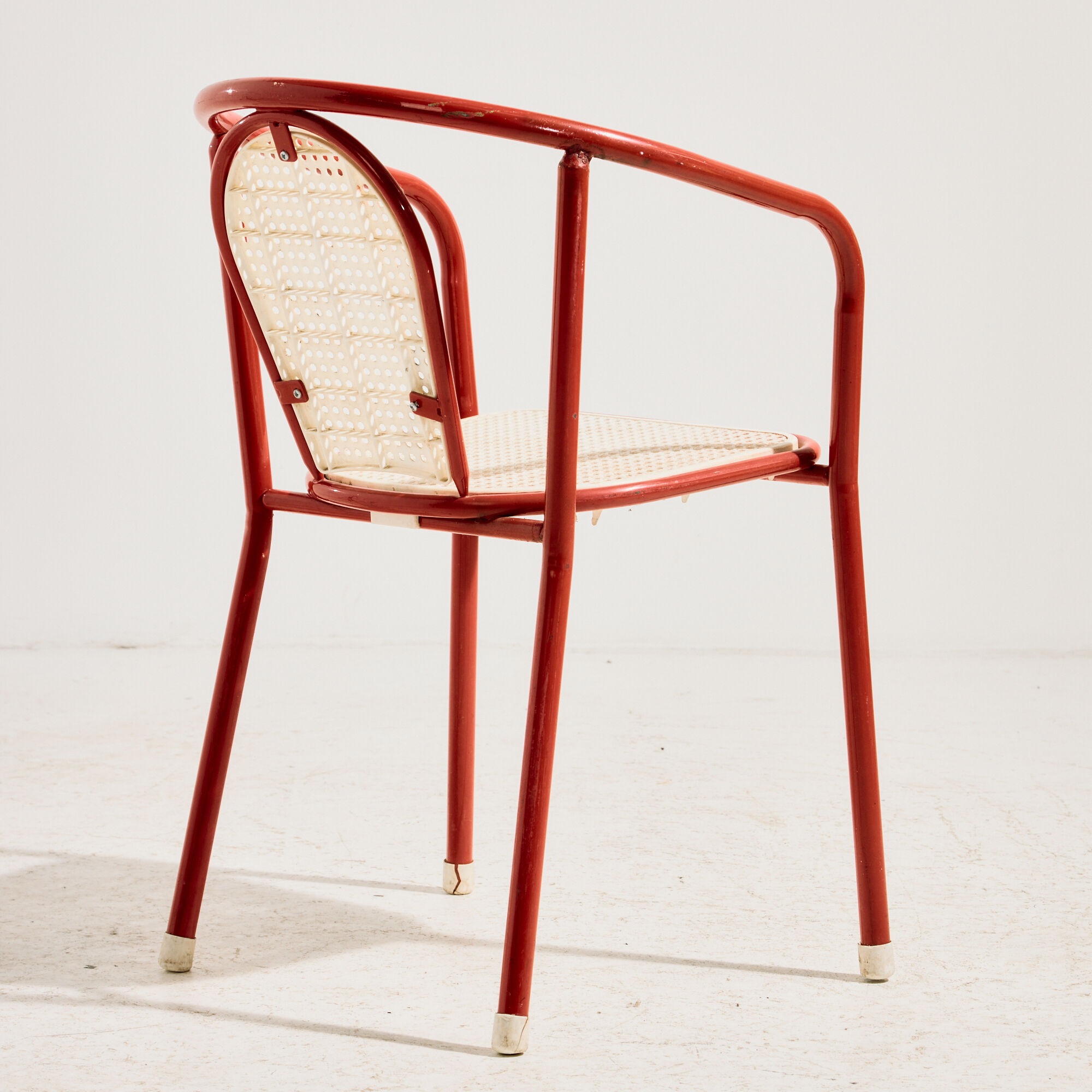 Stackable garden chair
